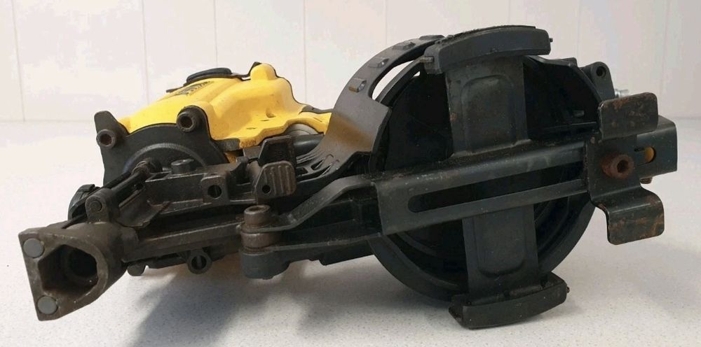 DeWalt пистолет такер монтаж на пирони покриви шиндли битумни керемиди