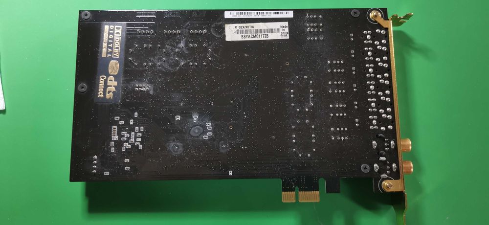 Звукова аудио карта ASUS Xonar D2X, PCI-E x1, 24-bit / 96kHz (5.1) за геймърски PC компютър за Linux Windows CMI8788 [Oxygen HD Audio]