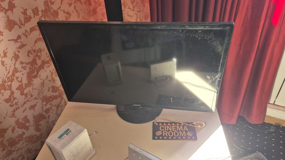 Телевизор 2 штуки