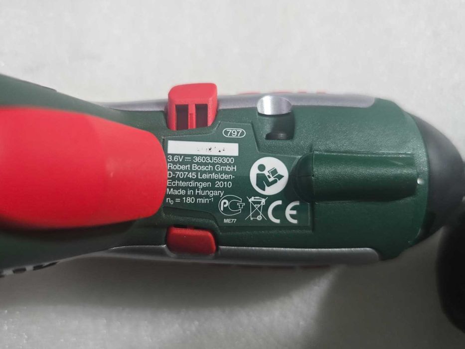Vand Surubelnita Bosch IXO 4 (Generatia 4), statie incarcare, adaptor unghiular si adaptor excentric