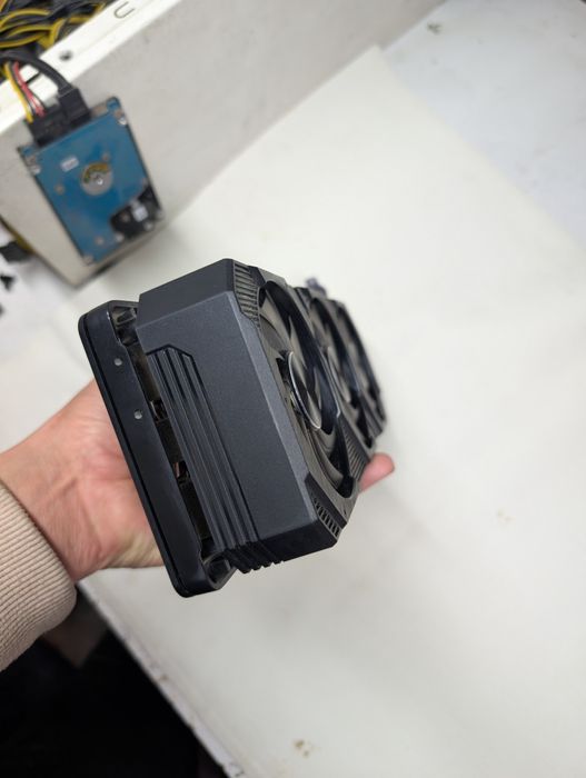 Продам видеокарта cmp70hx 8gb