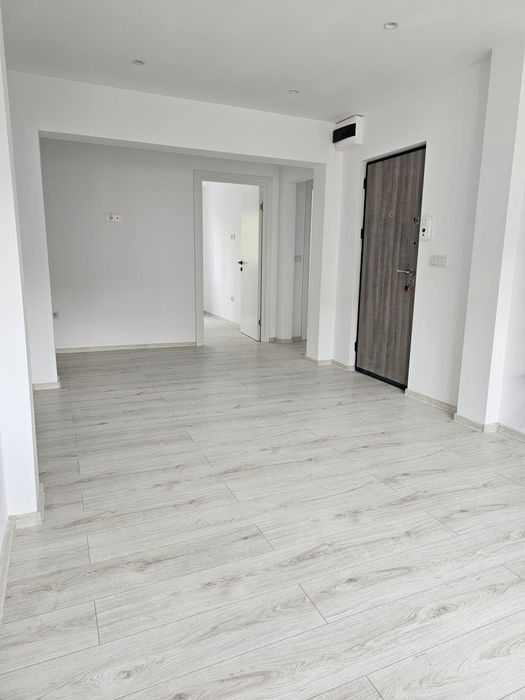 Apartament cu 4 camere, Str Muncii