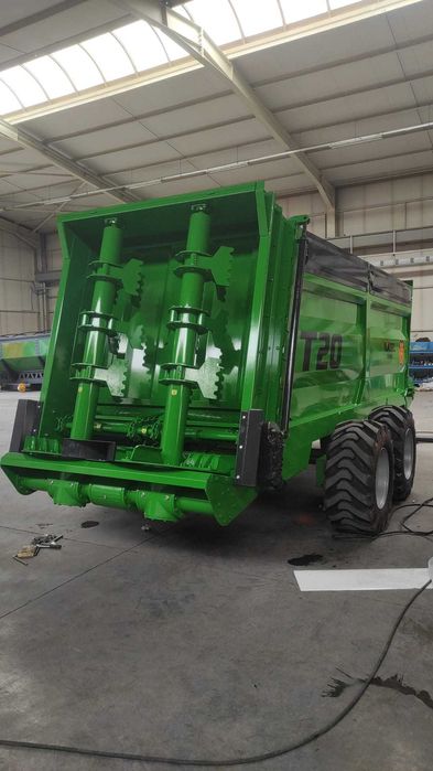 Навозоразбрасыватель