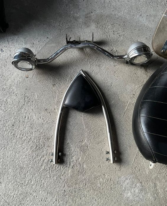 Dezmembrez Yamaha virago 535