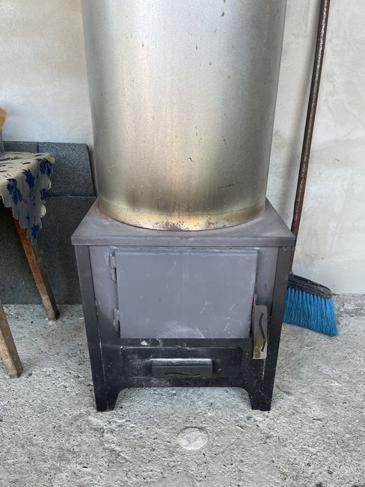 Vand boiler pe lemne