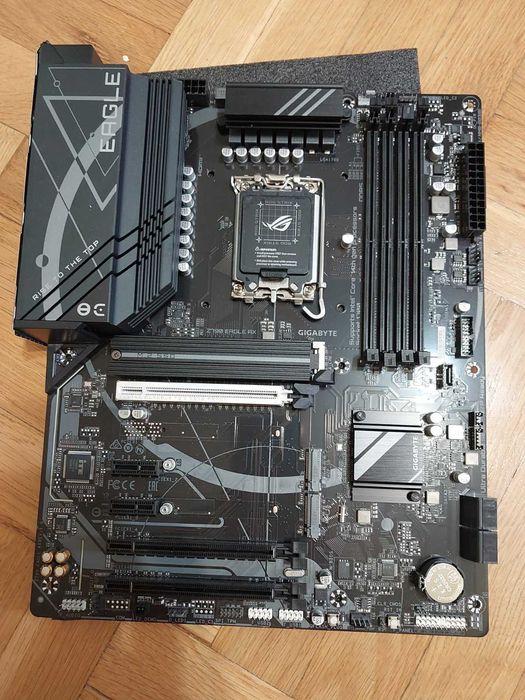 Gigabyte Z790 Eagle AX Wi-Fi DDR5