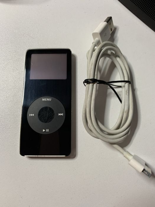 Apple iPod NANO 1 Black 2GB Model A1137 Multimedia Music Mp3 Player