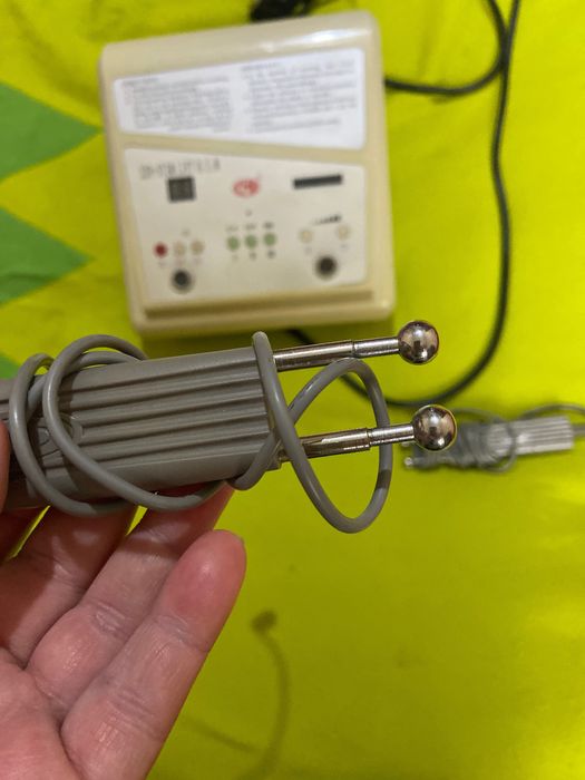 Аппарат микротоковой терапии 229-Stim lift b.s.m