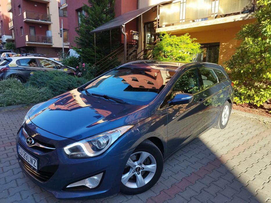 Vând Hyundai i40