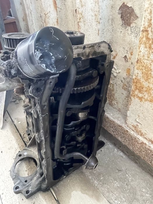 Опел блок 2,0обем