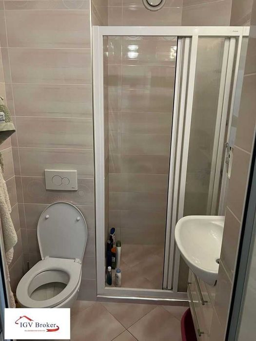 Тристаен апартамент в Медицинска академия