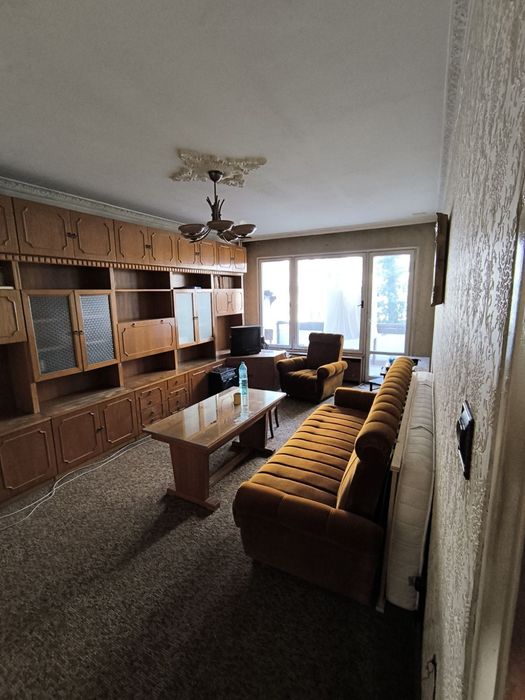 Секция хол ретро“