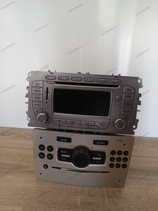 Radio - CD player cu PIN / COD !