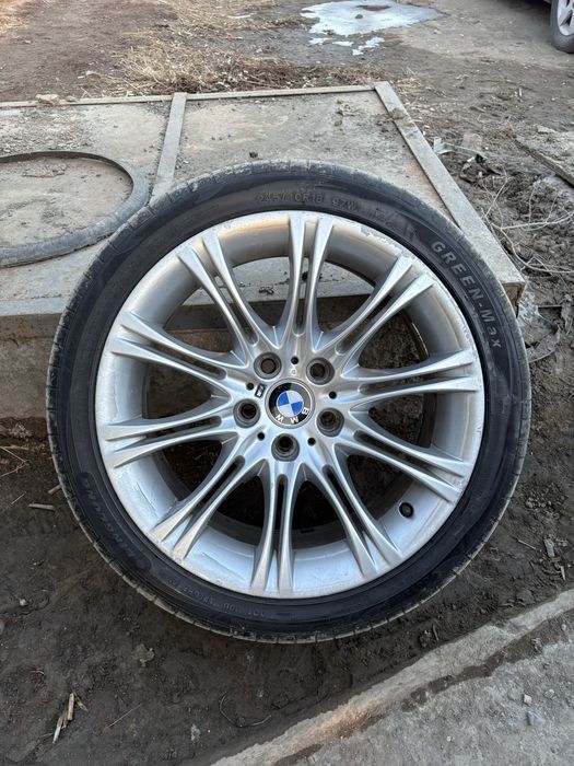 Диски с покрышками R18 BMW