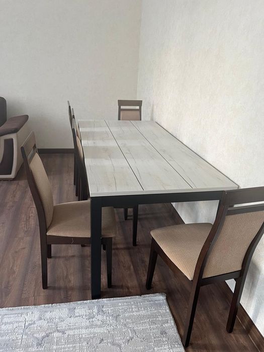 Стол со стульями...