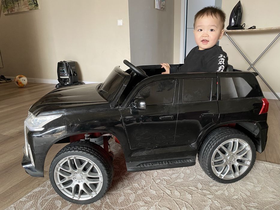 Продам электромобиль