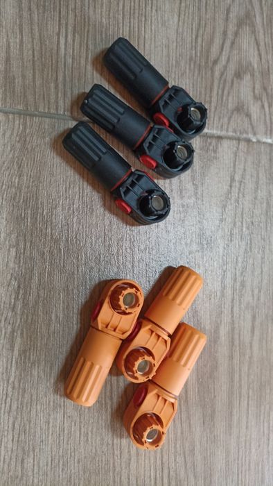 VAND CABLE CONNECTOR PLUG.
Mufe pentru cablu conectare acumulatori sol