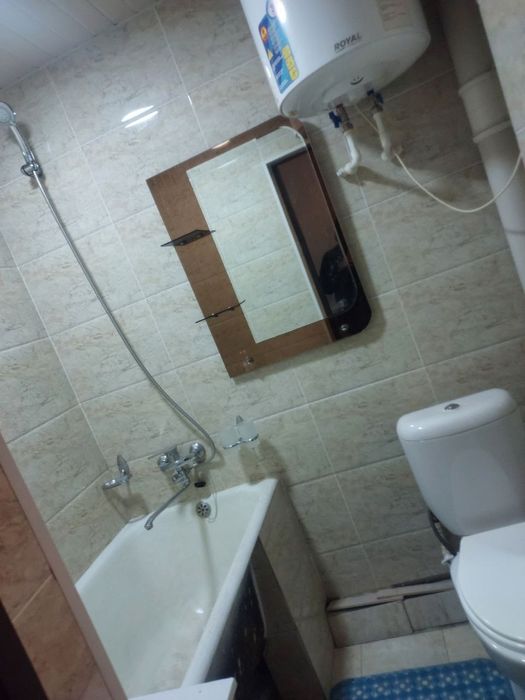 1 комнатная (балкон2х6) шароити билан 9 микрорайонда