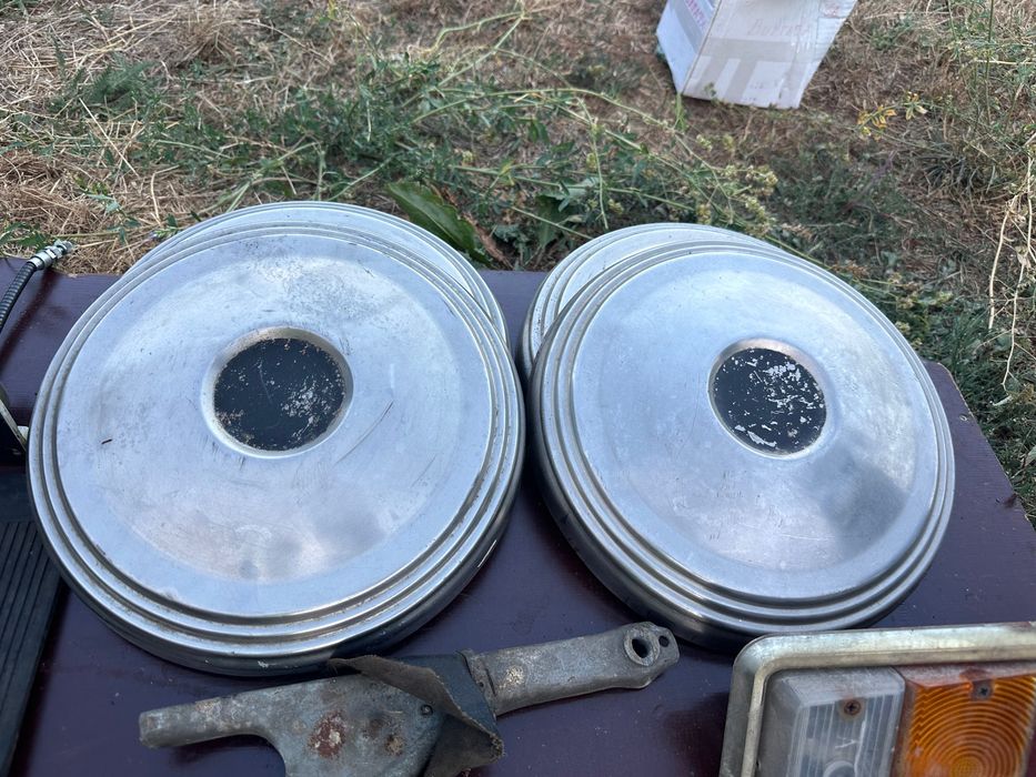 Продавам много нови части за Волга газ 24