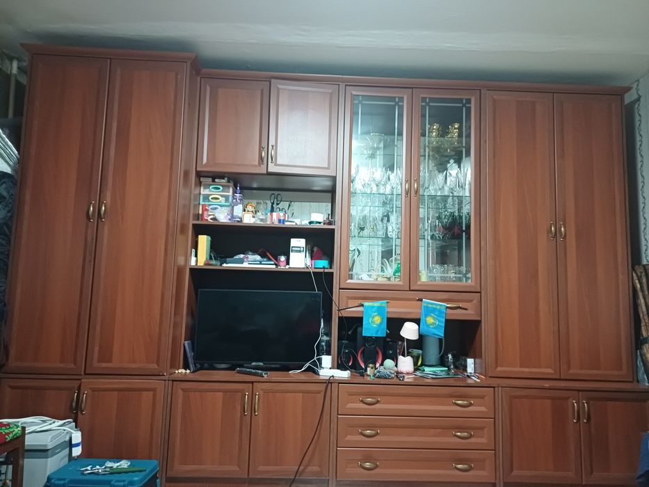 Продам стенку. Срочно!