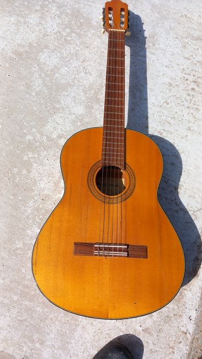 Китара, в добро състояние