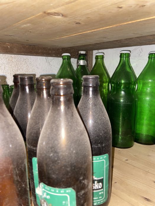 стъклени бутилки 0,5л, шишета 1 л, буркани на винт