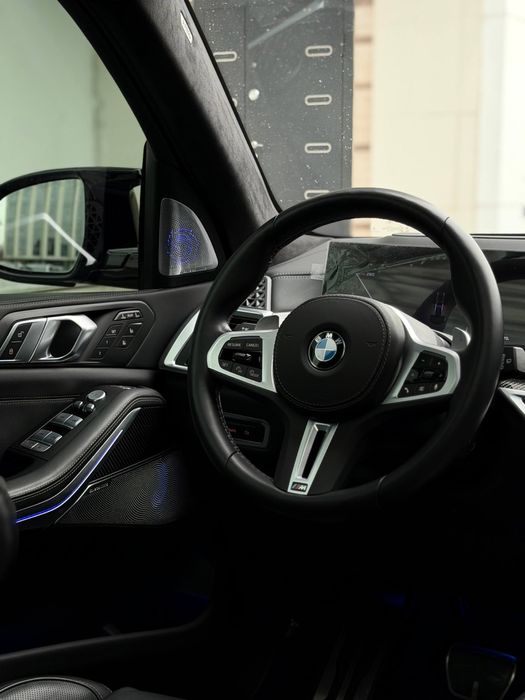 BMW X7 M60 2024