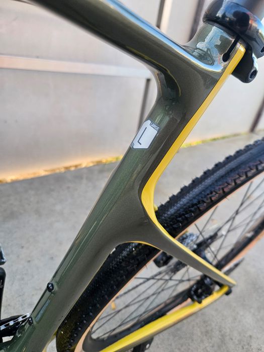 Bicicleta gravel cannondale de carbon sram axs Bosch sx model 2025