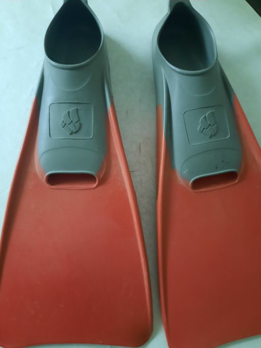 Продам ласты для плавания