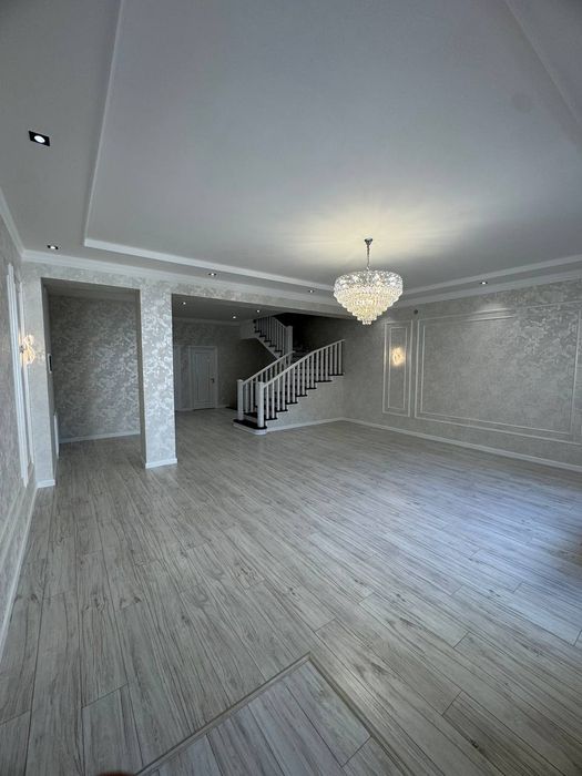 Назарбек. Ховли сотилади