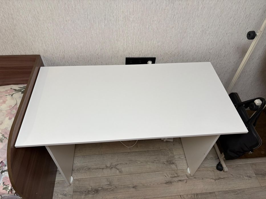 Рабочий стул для учебы, игры,  с подставками