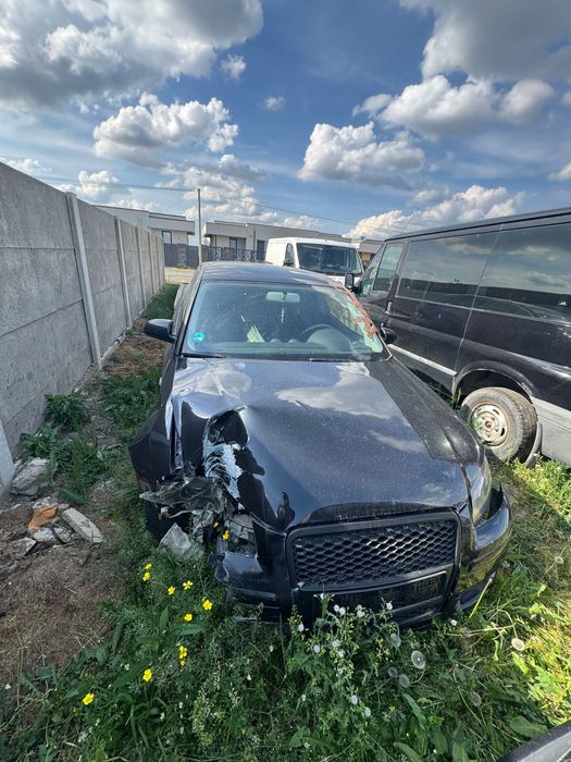 Audi A3 1.9 TDI avariat față + lateral / pornește / automat