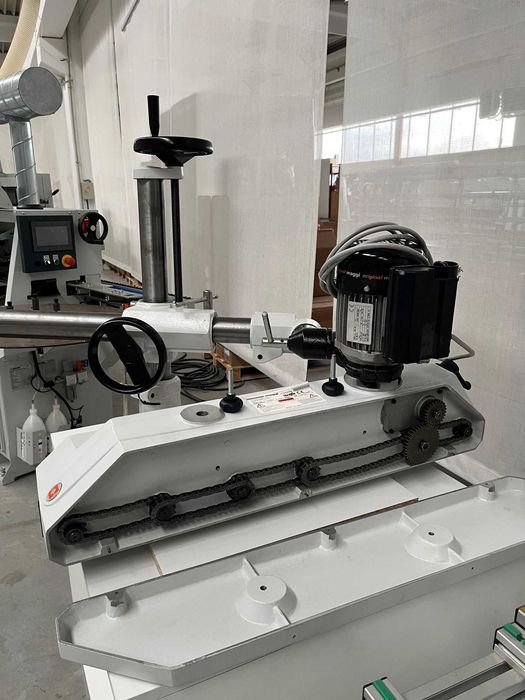 Професионален подавател с 6 колела и стойка