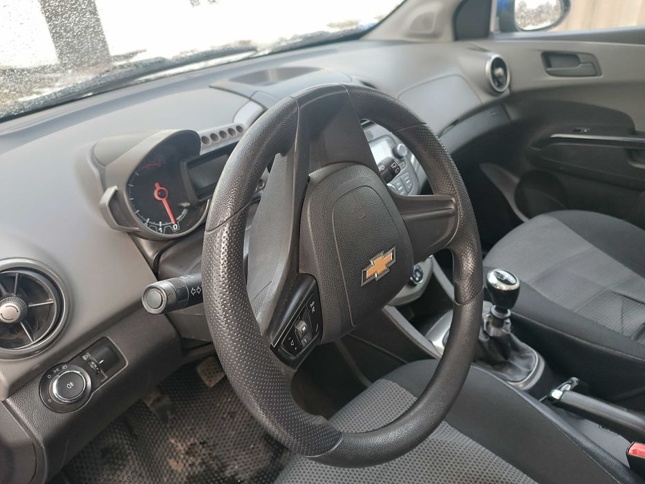 Продам юркий, маневренный автомобиль