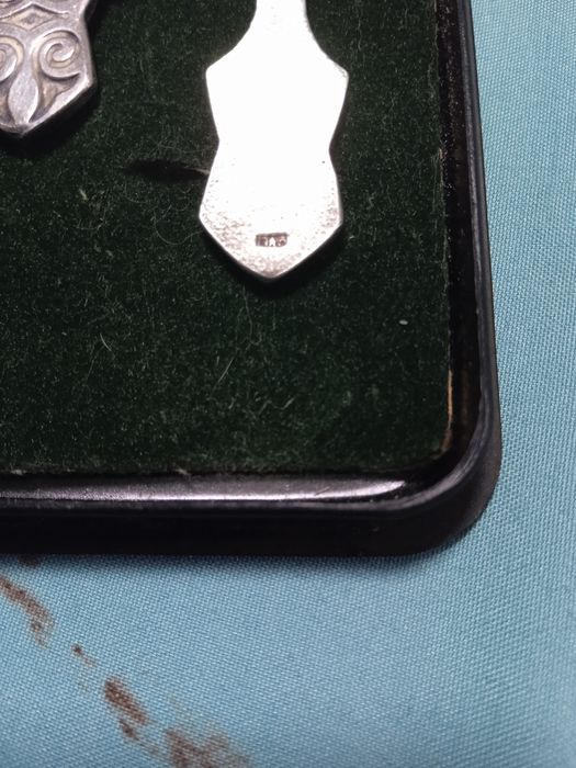 Продам ложки серебро