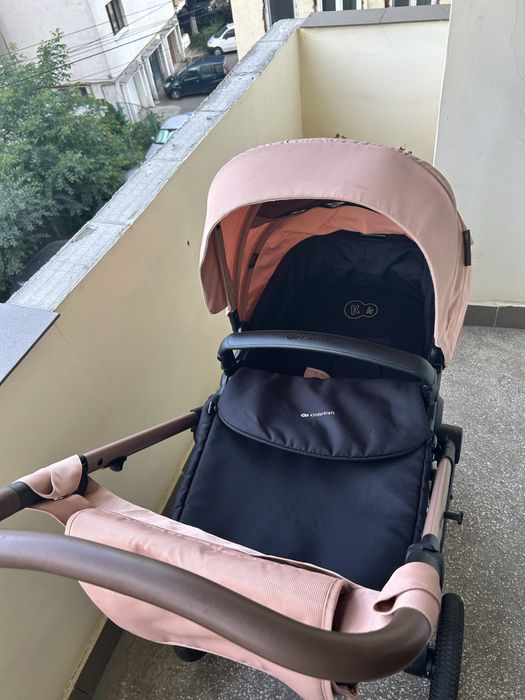 Vand carucior in stare foarte buna