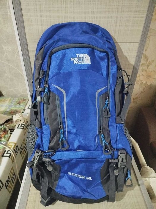 Продаю новый рюкзак THE NORTH FACE 50 L звоните смело