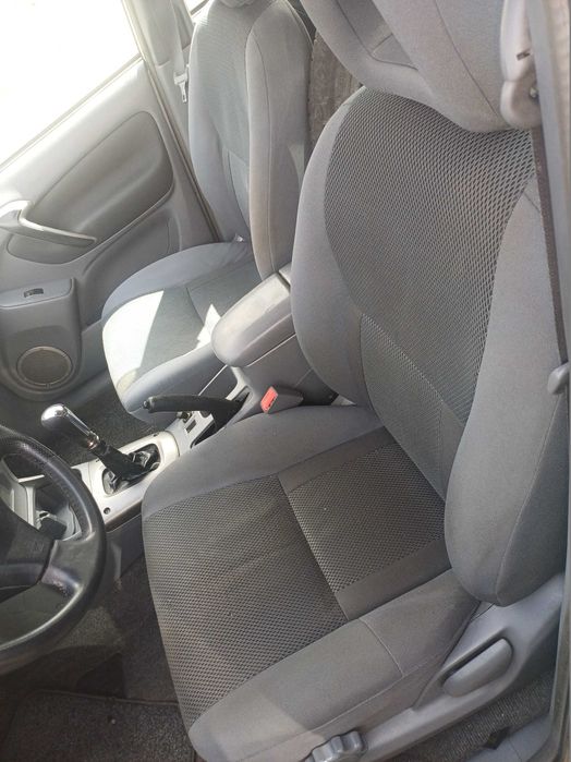 Тойота Рав 4 2.0D 116к.с. 2003г.