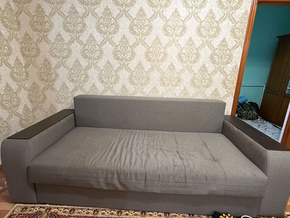 продам диван в отличном состоянии