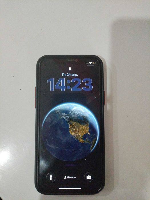 Срочно продаётся айфон 12