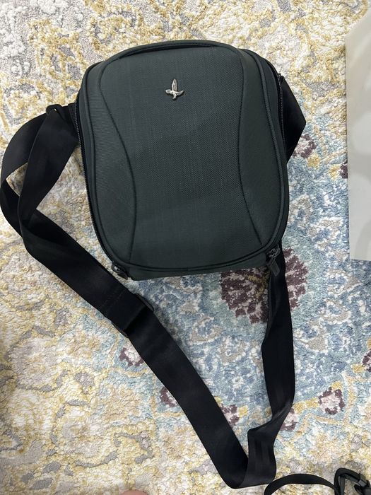 Продам бинокль SWAROVSKI EL RANGE 8x42