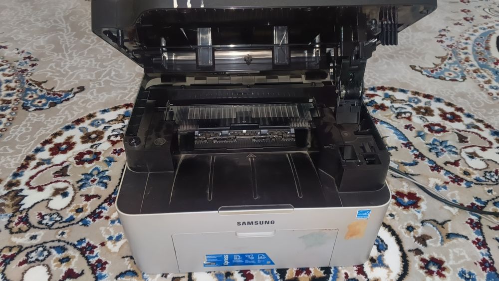 Продается принтер самсунг