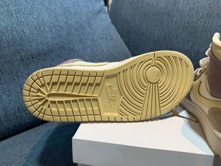 Air Jordan 1 mid