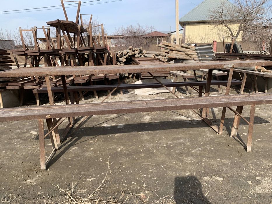 Xo‘jalik uchun temir stol-stullar 1 komplektga 12/14 kishi joylashshad