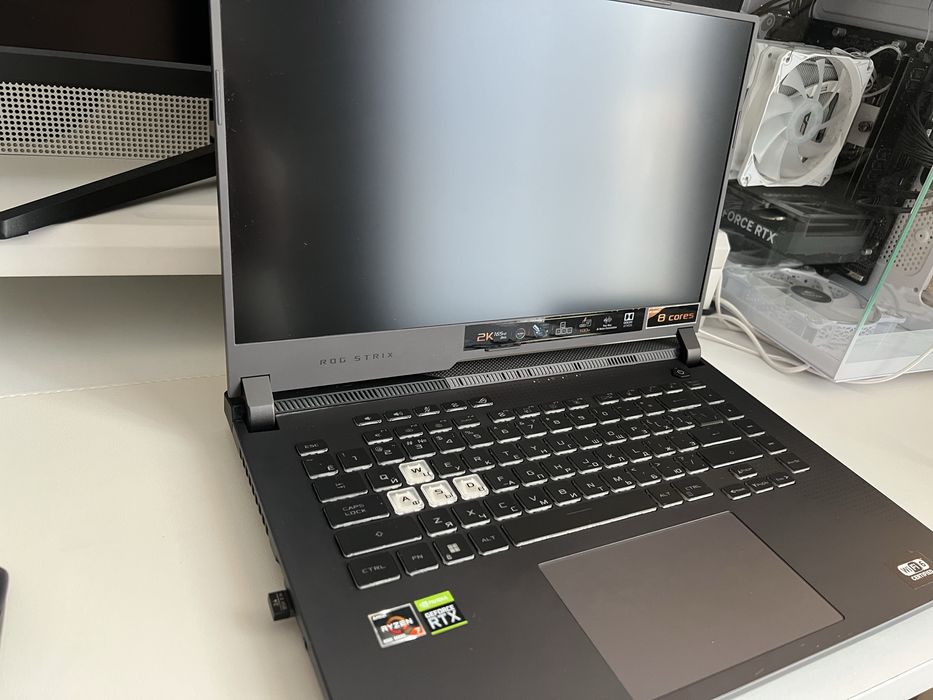 Продам ASUS RoG Strix G513IM