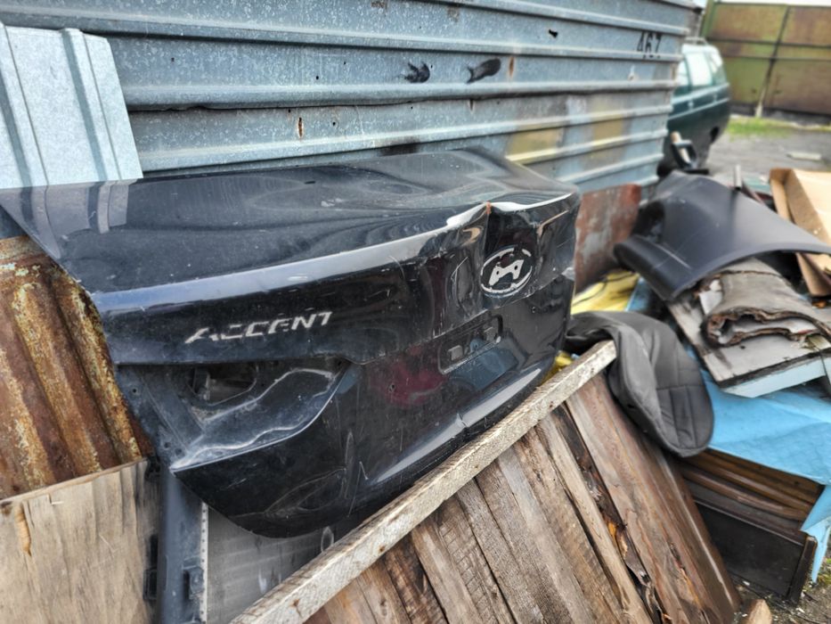 Бампер на Хендай акцент