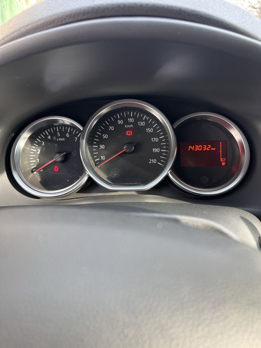 Logan 2 an 06.2018 0,9 BENZINĂ