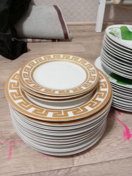 Посуда тарелки……..