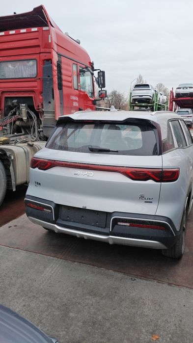 BYD Yuan Up 2025 Smart dop opsiya