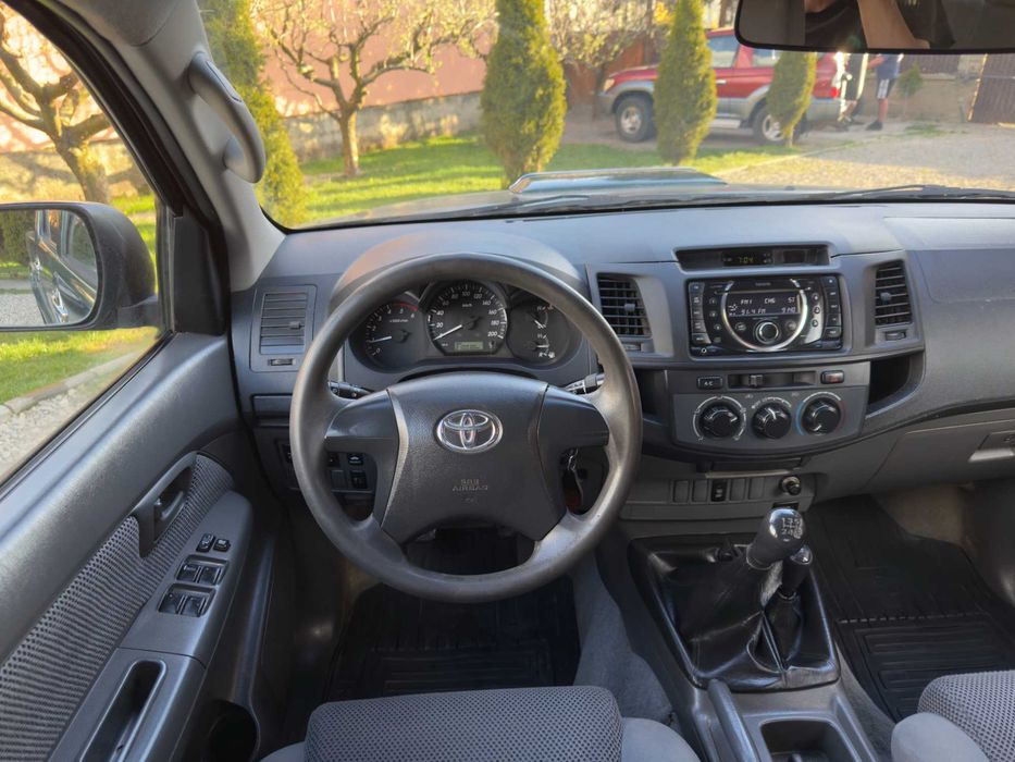 Toyota Hilux 2.5 D-4D 144 cp Euro 5 2012